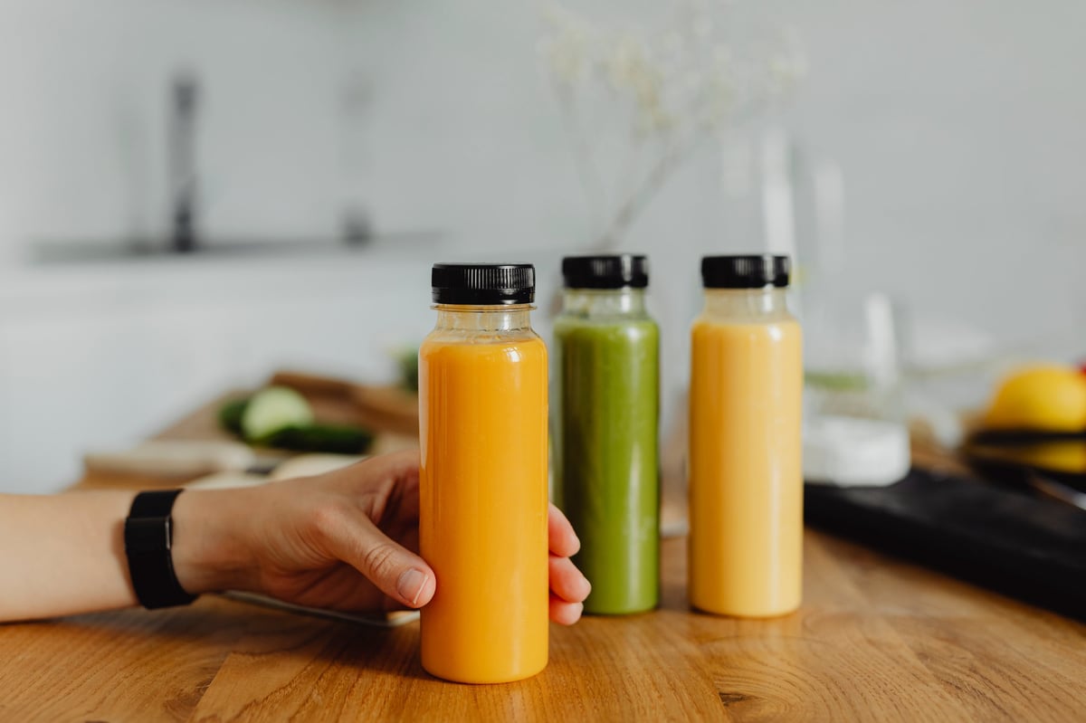 Freshly squeezed organic cold-pressed juices in bottles from Juicy Jump Bar
